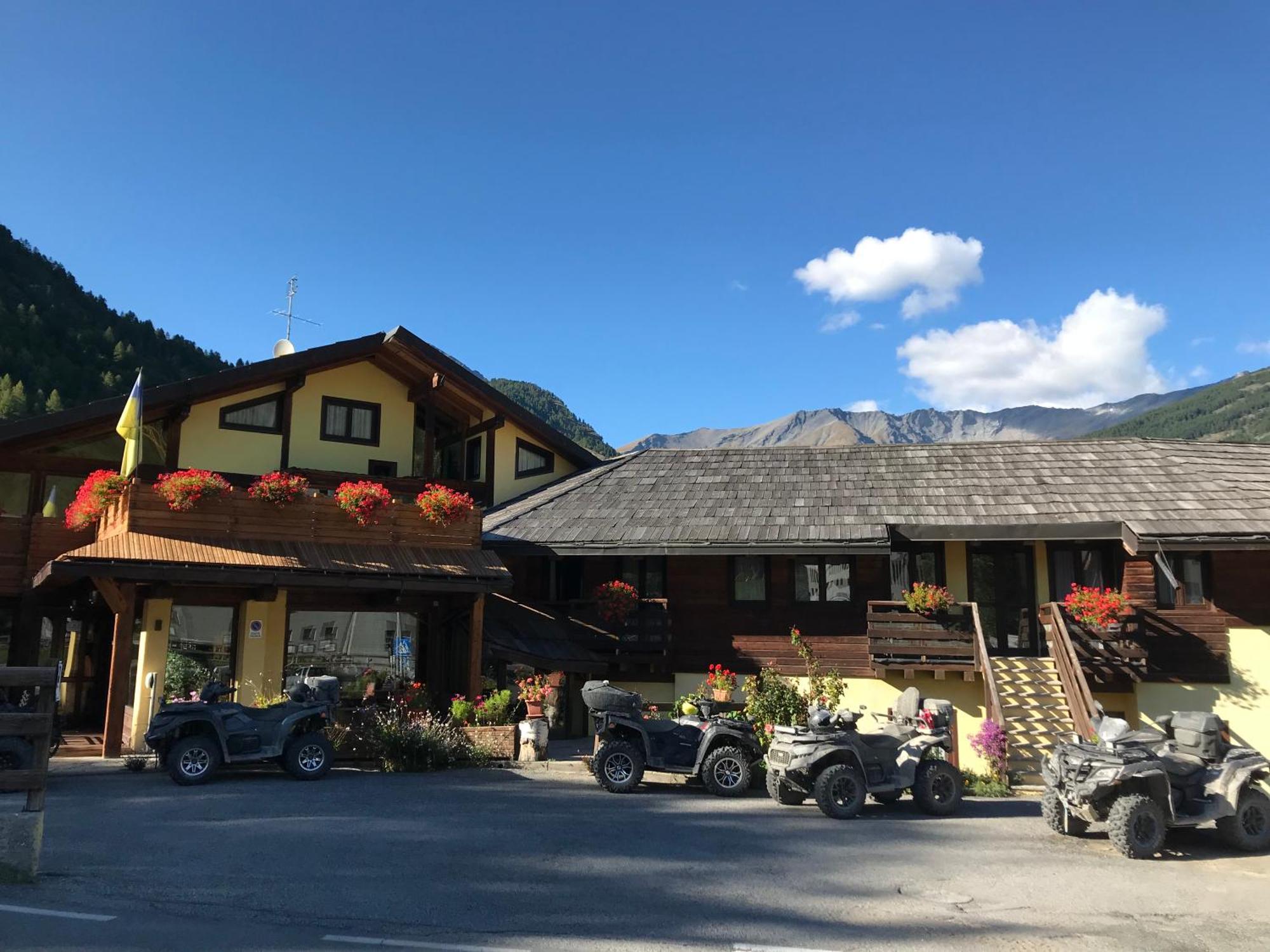 Hotel Ca Fiore Bardonecchia Zewnętrze zdjęcie