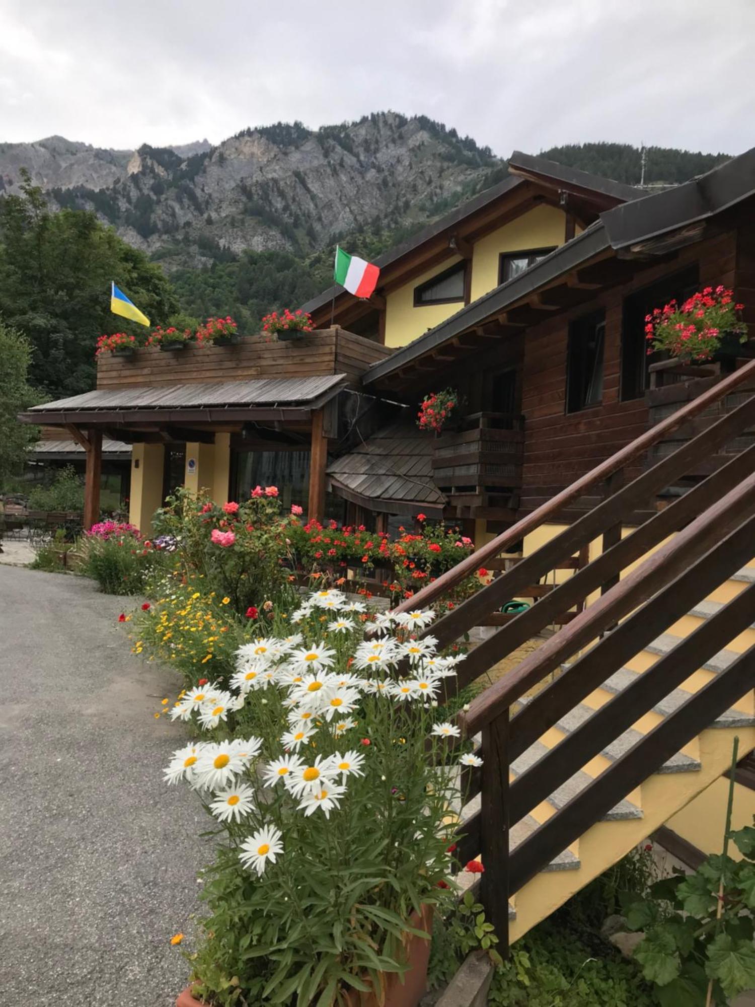 Hotel Ca Fiore Bardonecchia Zewnętrze zdjęcie